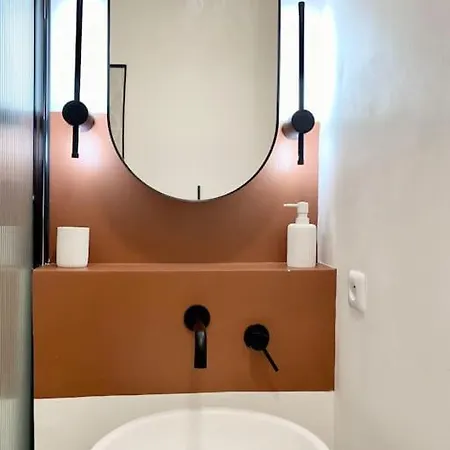 Charmant T2 Avec Balcon - Chaves Marsiglia Esterno foto